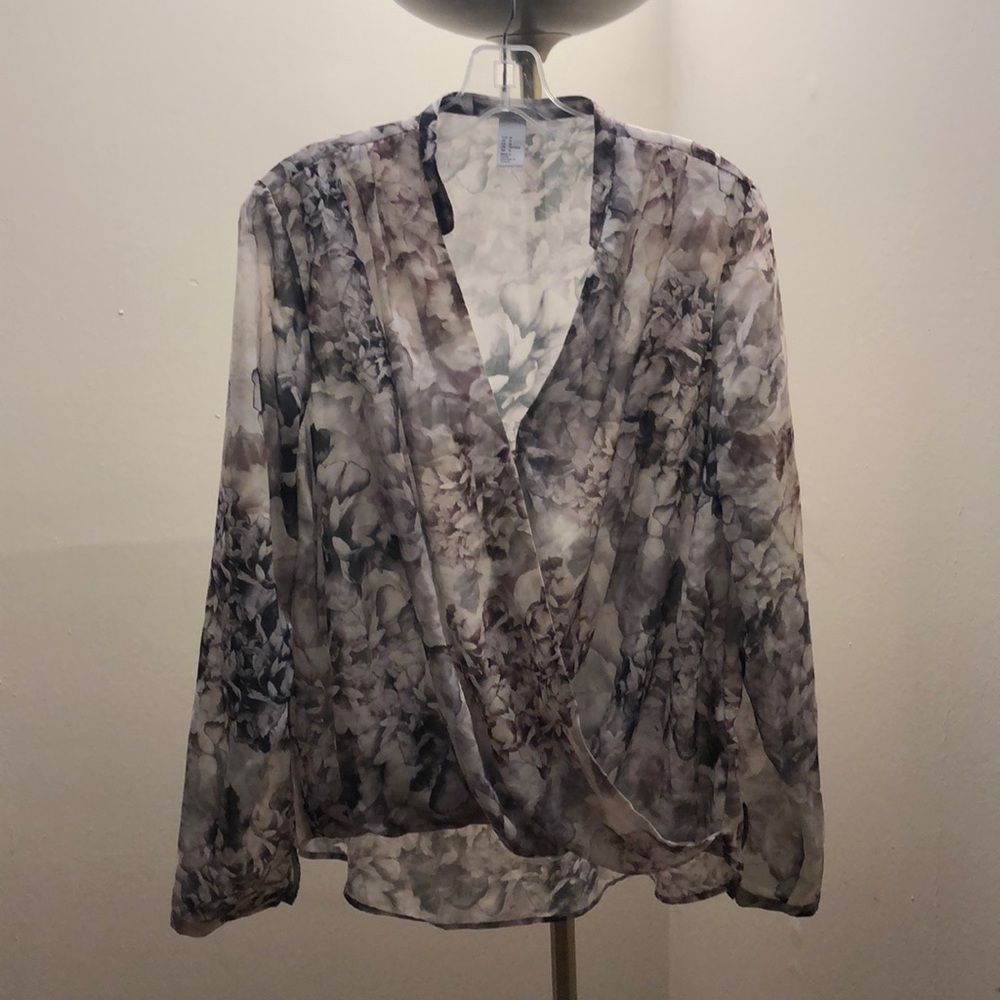 Fits 10/12 floral faux wrap top H&M
